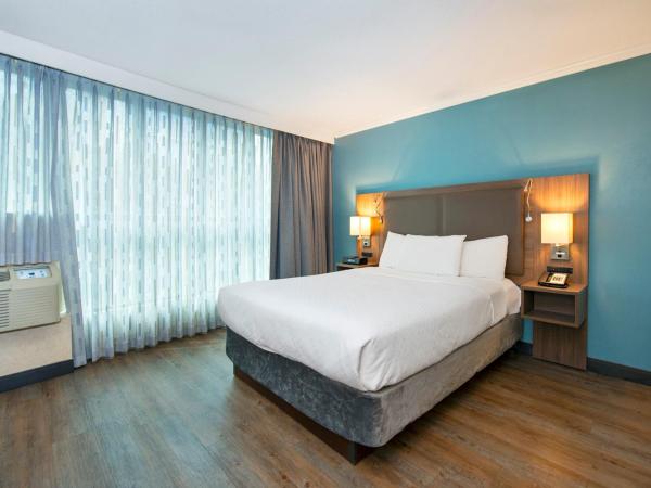 Grand Park Hotel & Suites Downtown Vancouver, Ascend Hotel Collection : photo 3 de la chambre chambre lit queen-size accessible aux personnes à mobilité réduite - non-fumeurs