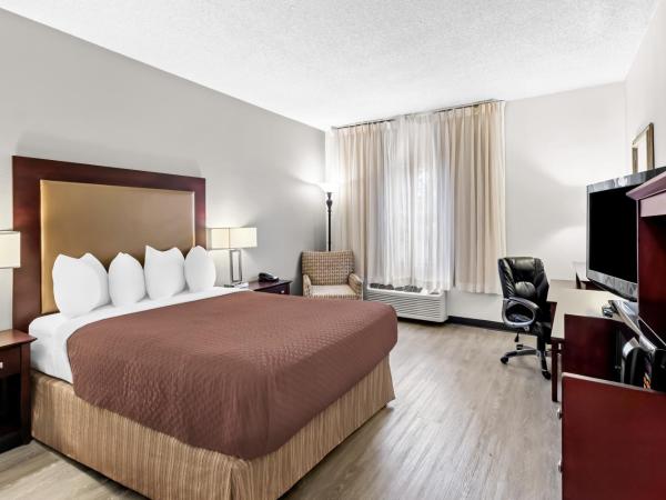 Red Lion Hotel Portland Airport : photo 2 de la chambre chambre lit queen-size - accessible aux personnes à mobilité réduite
