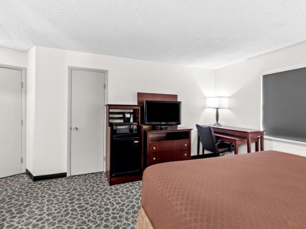 Red Lion Hotel Portland Airport : photo 2 de la chambre chambre lit king-size standard
