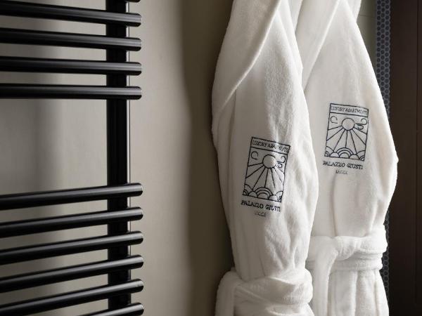 Palazzo Giusti Lecce - Exclusive Boutique hotel : photo 4 de la chambre chambre lit king-size deluxe