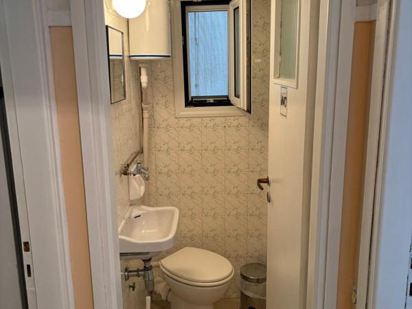 Relax 1 : photo 1 de la chambre chambre double avec salle de bains commune