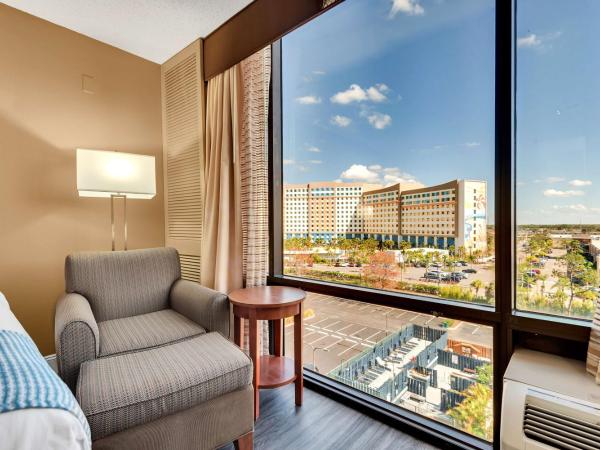 Best Western Orlando Gateway Hotel : photo 2 de la chambre premium room 2 double beds with a waterview