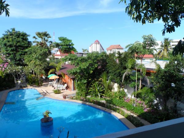 Baan Sabaaidee - Adult Friendly : photo 10 de la chambre chambre double confort avec balcon