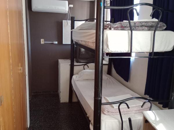 Panda Hostel Mendoza : photo 1 de la chambre chambre lits jumeaux standard