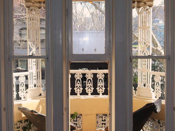 Original Backpackers : photo 7 de la chambre bed in 10-bed female dormitory room with shared bathroom (age 18-36 years)