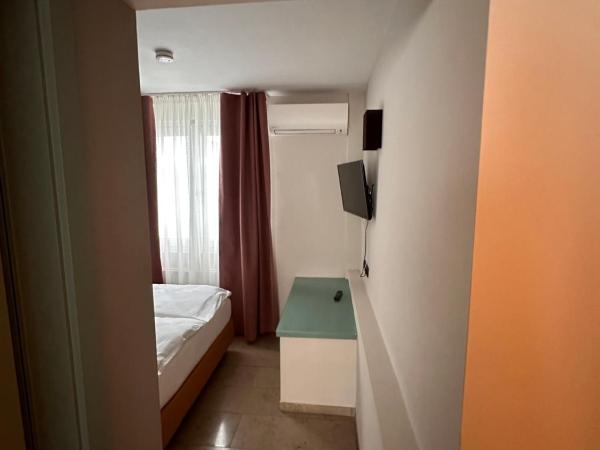 DEVIN Art Hotel : photo 5 de la chambre appartement