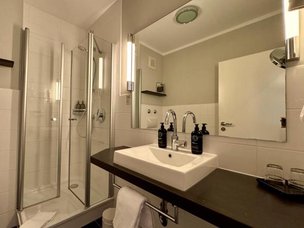 Auszeit Hotel Hamburg : photo 7 de la chambre chambre double ou lits jumeaux standard