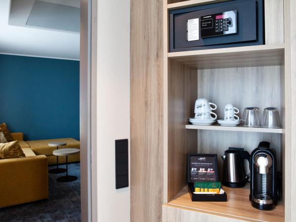Holiday Inn - Hamburg - HafenCity, an IHG Hotel : photo 7 de la chambre suite lit queen-size