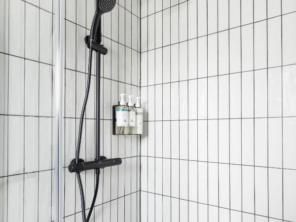 Numa Munich Obersendling : photo 9 de la chambre chambre spacieuse