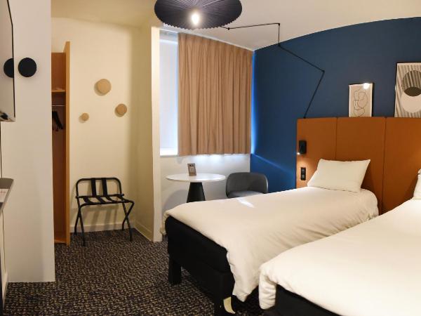 ibis Laval Le Relais D'Armor : photo 4 de la chambre deux chambres doubles adjacentes