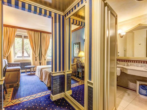 Hotel Auriga : photo 8 de la chambre chambre triple