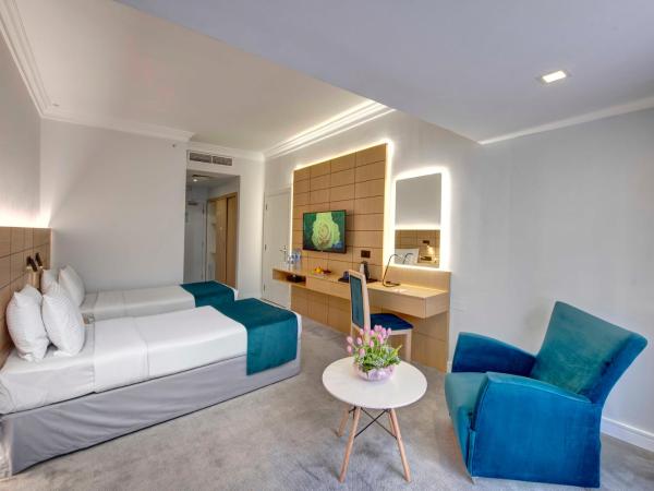 Lotus Grand Hotel : photo 2 de la chambre chambre double exécutive