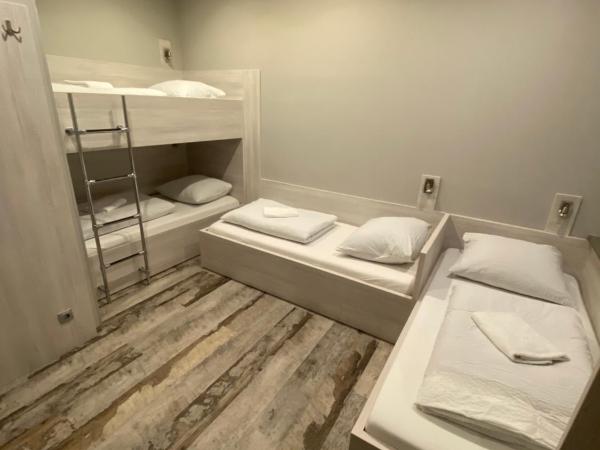 Do Step Inn Meidling - Self-Service-Hotel : photo 6 de la chambre chambre quadruple hôtel