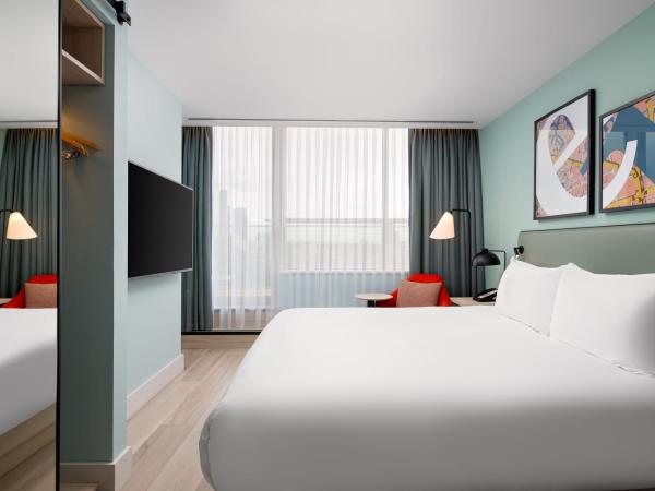 Hyatt Place London City East : photo 2 de la chambre chambre lit king-size deluxe - vue sur ville