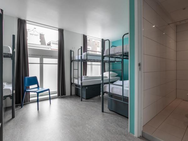 Hans Brinker Hostel Amsterdam : photo 3 de la chambre dortoir mixte de 8 lits 