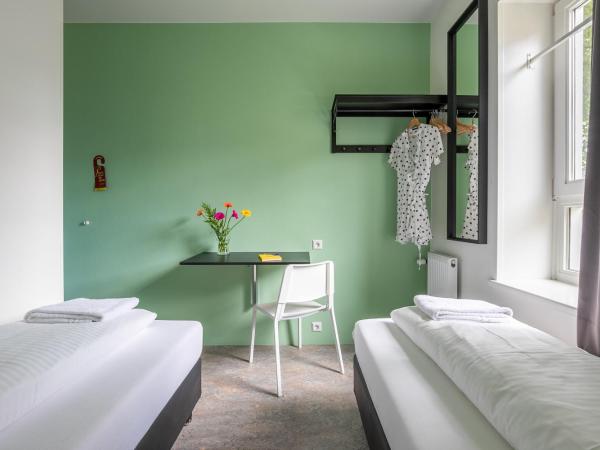 Hans Brinker Hostel Amsterdam : photo 6 de la chambre chambre lits jumeaux supérieure