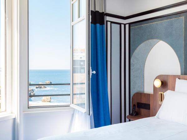 Hotel Plaza Biarritz Plage - Handwritten Collection : photo 2 de la chambre chambre double deluxe - vue sur océan