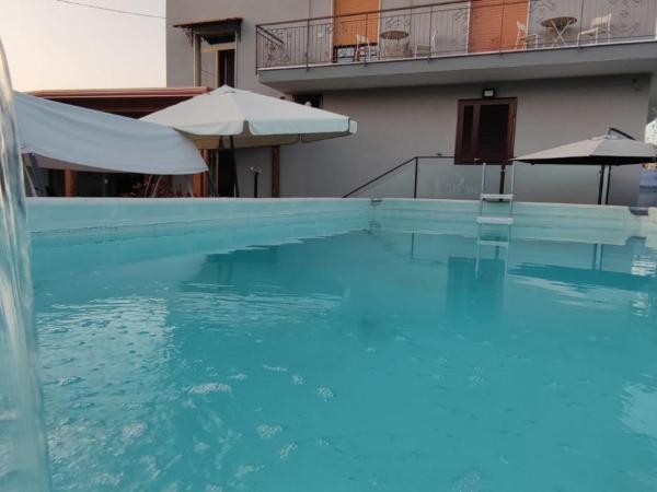 B&B S Home : photo 8 de la chambre chambre quadruple - vue sur montagnes