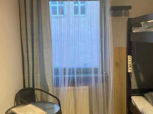 B&B Hostel 49 : photo 1 de la chambre lit superposé dans dortoir mixte