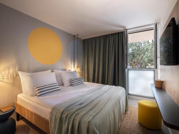 Sunny Rabac by Valamar : photo 1 de la chambre chambre pour 2