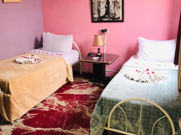 Hostel Marrakech Rouge : photo 1 de la chambre chambre lits jumeaux