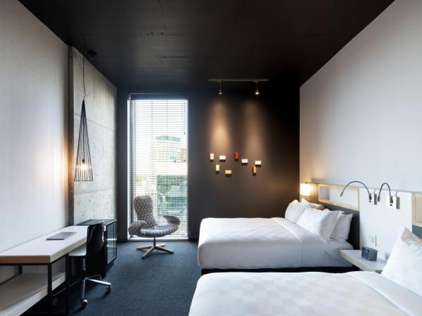 Alt Hotel Winnipeg : photo 2 de la chambre chambre avec 2 lits queen-size
