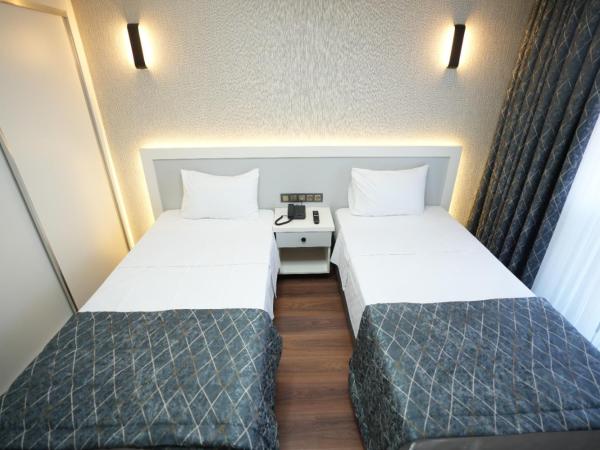 Ve Hotels Yücetepe : photo 1 de la chambre chambre double avec balcon