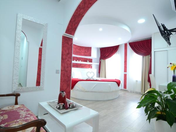 Hostal Alexis Madrid : photo 4 de la chambre suite romantique avec lit rond
