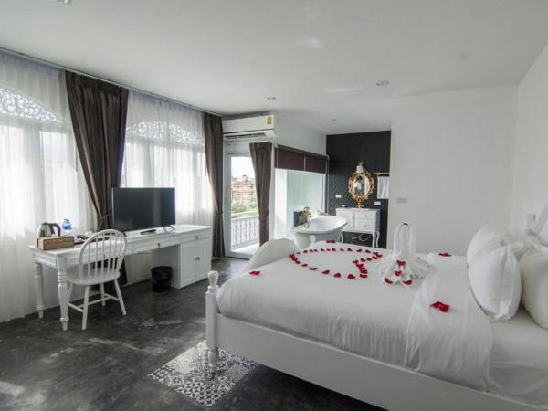 Nidhra Lanna Hotel Chiang Mai : photo 1 de la chambre hébergement deluxe - vue sur montagne