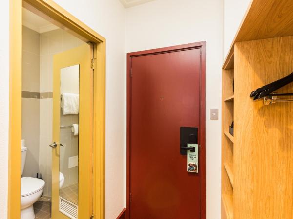 Statesman Hotel : photo 9 de la chambre upper house queen room