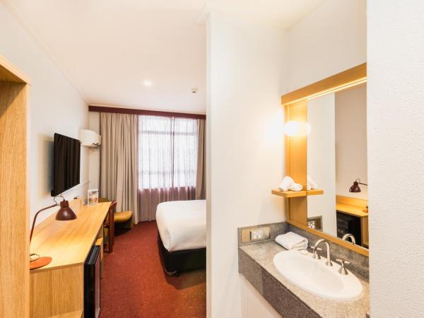 Statesman Hotel : photo 4 de la chambre upper house queen room