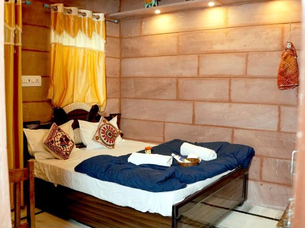 MH Guest House : photo 4 de la chambre chambre double avec balcon