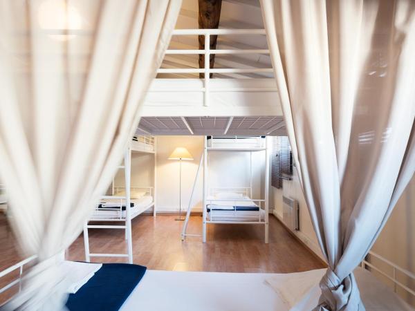 Hostel Vertigo Vieux-Port : photo 3 de la chambre lit dans dortoir mixte de 8 lits 