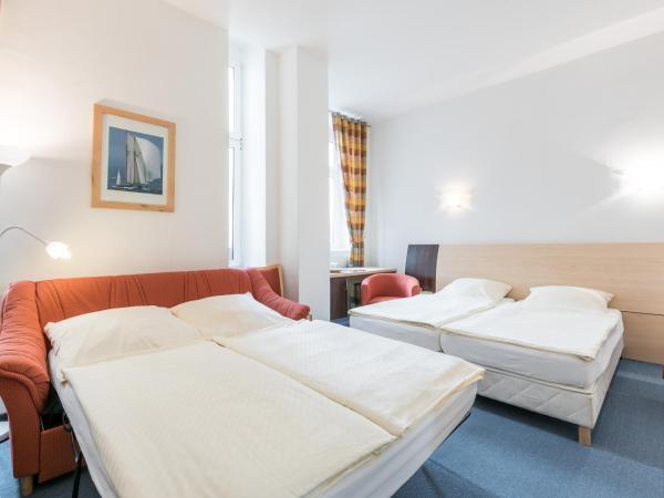 Pension Prenzlberg : photo 1 de la chambre chambre quadruple
