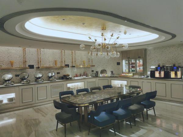 East Pacific Passenger Lounge - Departure area, 3rd floor : photo 2 de la chambre bunk bed for 2 guests