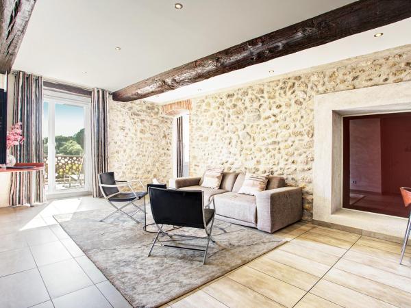 Auberge Du Roua : photo 2 de la chambre suite avec terrasse 
