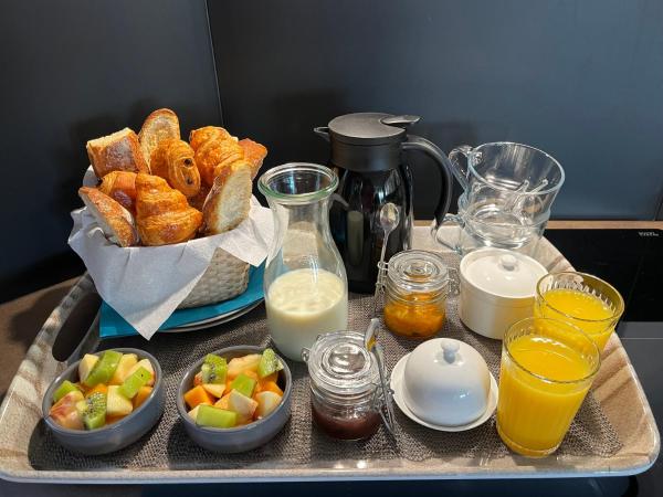 Chambre d'hôtes du Val Fleuri : photo 5 de la chambre chambre double - vue sur montagne