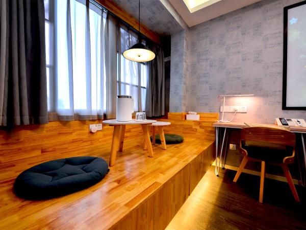 笑脸里青年旅舍天府店 : photo 4 de la chambre chambre lit queen-size deluxe