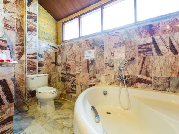 The Villa By Bottle Beach : photo 3 de la chambre chambre double avec balcon