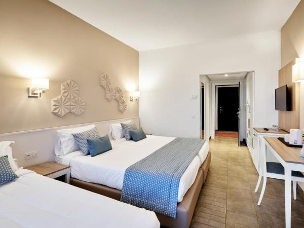 Nozha Beach Resort & Spa : photo 1 de la chambre chambre triple (2 adultes & 1 enfant)