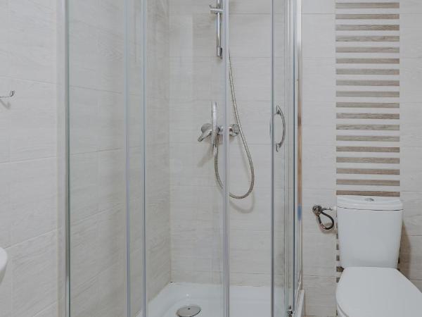 OSW Moszczeniczanka : photo 2 de la chambre chambre double avec salle de bains privative