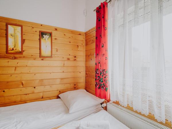 OSW Moszczeniczanka : photo 3 de la chambre chambre lits jumeaux - vue sur montagne
