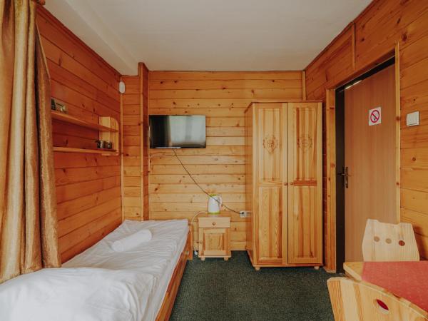OSW Moszczeniczanka : photo 9 de la chambre chambre lits jumeaux - vue sur montagne