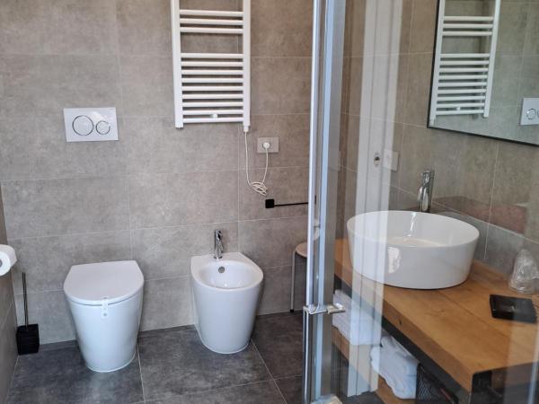 Agriturismo Il Vivaio : photo 4 de la chambre chambre double avec salle de bains privative