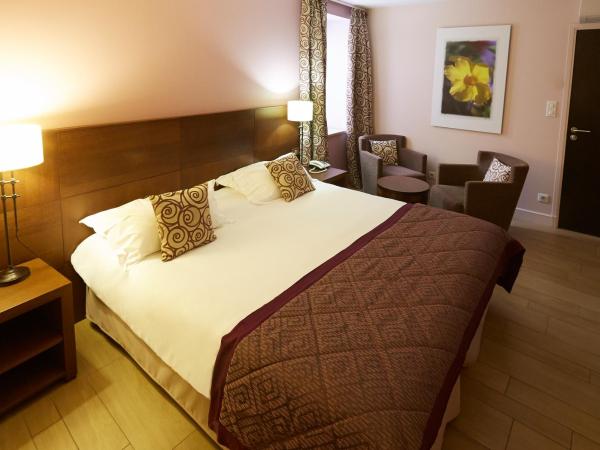 The Originals Boutique, Hôtel de la Paix, Beaune : photo 1 de la chambre chambre double ou lits jumeaux deluxe supérieure 