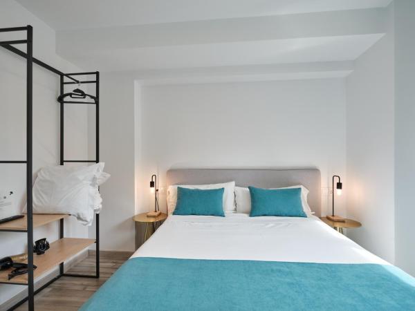 Hotel Pombal Rooms : photo 3 de la chambre chambre double ou lits jumeaux supérieure avec vue sur ville