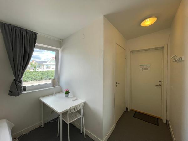 Turistgården Norrköping : photo 1 de la chambre chambre simple avec salle de bains privative