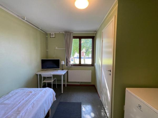 Turistgården Norrköping : photo 1 de la chambre chambre simple avec toilette privative