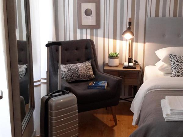 Flores Guest House : photo 9 de la chambre chambre double ou lits jumeaux supérieure