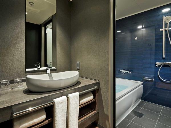 Hotel Vischio Kyoto by GRANVIA : photo 2 de la chambre chambre lits jumeaux avec lit d’appoint - 301